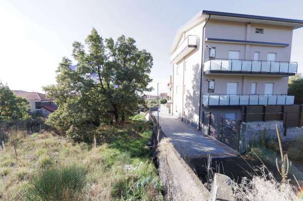 Foto Terreno edificabile residenziale in vendita a Belpasso