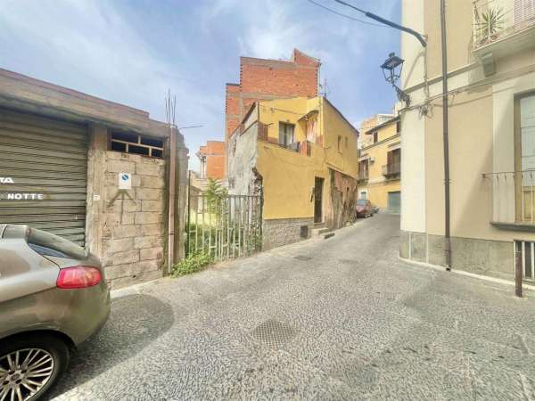Foto Terreno edificabile residenziale in vendita a Biancavilla
