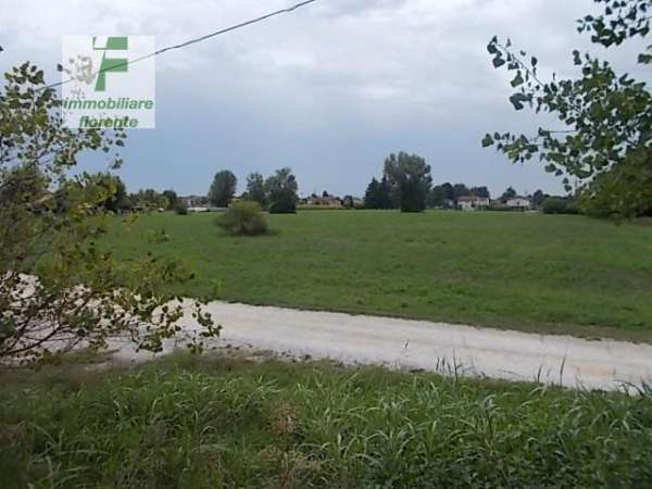 Foto Terreno edificabile residenziale in vendita a Vigodarzere