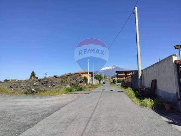 Foto Terreno in vendita a Belpasso