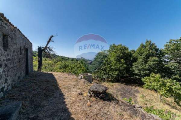 Foto Terreno in vendita a Biancavilla