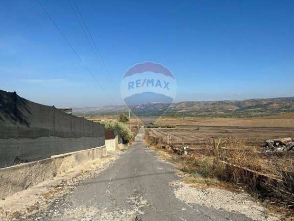 Foto Terreno in vendita a Caltagirone