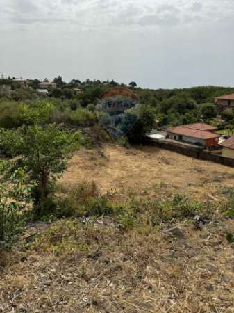 Foto Terreno in vendita a Mascalucia
