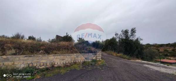 Foto Terreno in vendita a Misterbianco