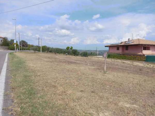 Foto Terreno Residenziale - Tortoreto . Rif.: cod. rif T364VRG