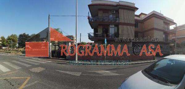Foto Torvaianica via rumenia appartamento 70 mq.