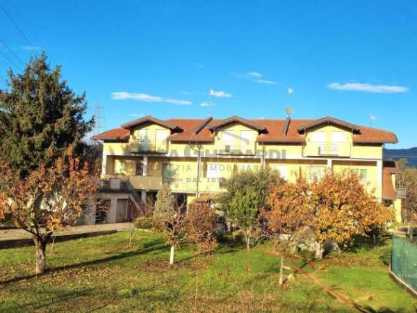 Foto Trifamiliare in vendita a Brembate di Sopra
