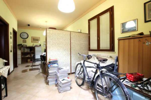 Foto Ufficio in vendita a San Marco - Lucca 50 mq  Rif: 1245510