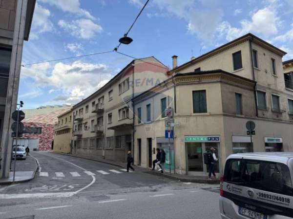 Foto Ufficio in vendita a Venezia, Mestre