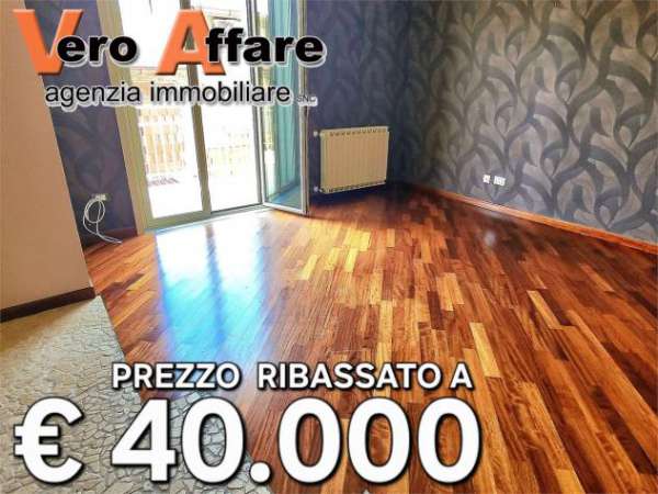 Foto V004200 - VENDESI APPARTAMENTO 204 MQ 4 PIANO