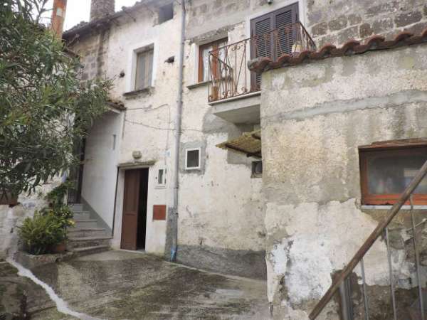 Foto V2790 - IMMOBILE ACCESSO INDIPENDENTE CON GIARDINO/CORTILE - TEANO LOC. SAN MARC