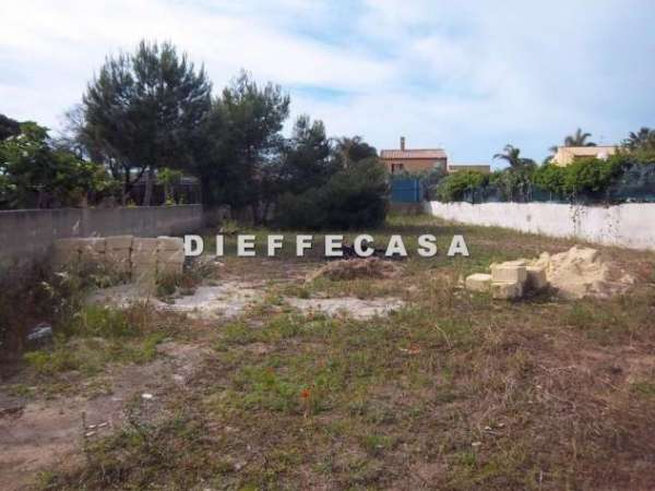 Foto V853 - In vendita a Marsala terreno, zona mare