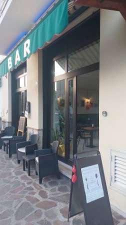 Foto Vendesi attivita' bar con gastronomia
