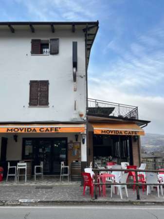 Foto Vendesi Bar Storico in Centro a Palagano