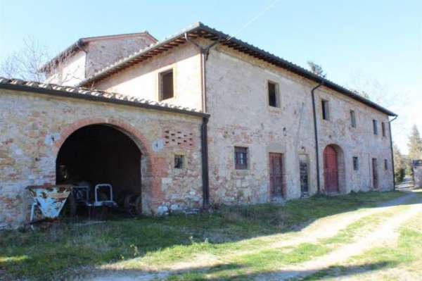 Foto VENDESI CASE RURALI CON TERRENO PRESSI GAMBASSI TERME