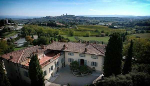 Foto VENDESI HOTEL 3 STELLE SAN GIMIGNANO
