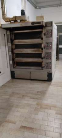 Foto VENDESI LABORATORIO DI PASTICCERIA IN ZONA SAN PAOLO POLITECNICO 150 MQ