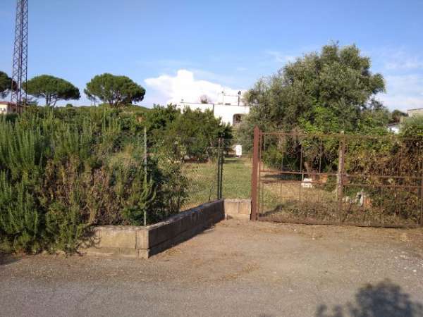 Foto Vendesi terreno agricolo in ottima zona