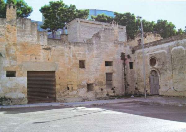 Foto VENDITA ANTICO FRANTOIO GROTTAGLIE