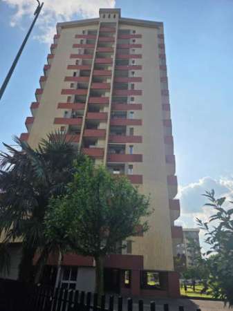 Foto Vendita Appartamento da 100 mq  in VIA VOLONTARI DEL SANGUE