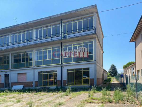 Foto Vendita Ufficio da 675 mq  in Via Emilia per Forl�
