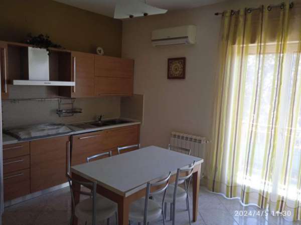 Foto Viale Emporium quadrivani in ottimo stato