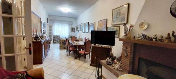 Foto Viareggina in vendita a Viareggio 120 mq  Rif: 1247618