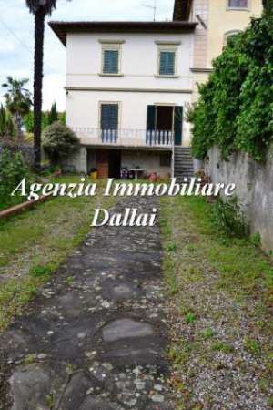 Foto Vicchio - Villino liberty con giardino
