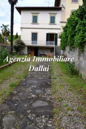 Foto Vicchio - Villino liberty con giardino