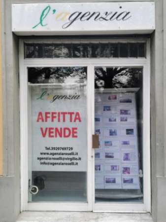 Foto VICCHIO PALAZZINA MQ 500 CANTINA GARAGE GIARDINO