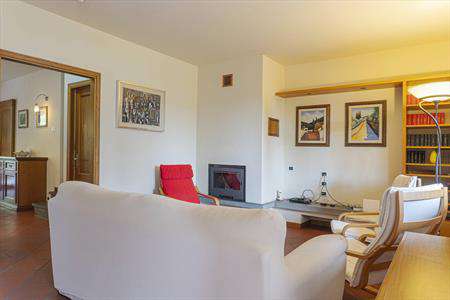 Foto Villa a schiera in Vendita, pi� di 6 Locali, 3 Camere, 150 mq (M