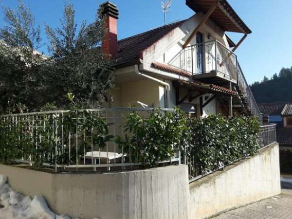 Foto Villa a schiera in vendita a Ascoli Piceno