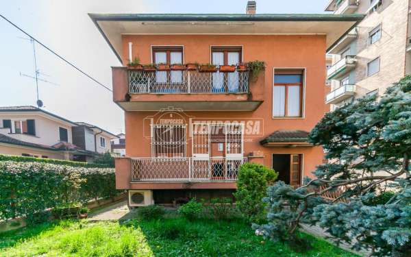 Foto Villa a schiera in vendita a Bresso