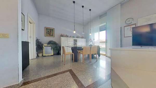 Foto Villa a schiera in vendita a Cogliate