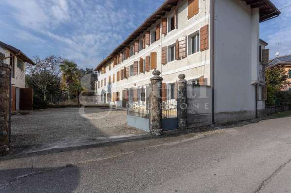 Foto Villa a schiera in vendita a Cordenons