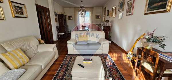 Foto Villa a schiera in vendita a Desenzano Del Garda