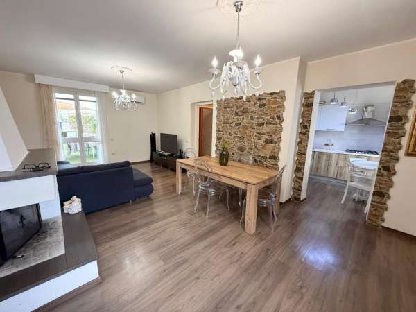 Foto Villa a schiera in vendita a Dolianova