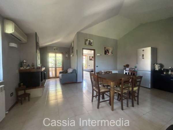 Foto Villa a schiera in vendita a Fabrica Di Roma