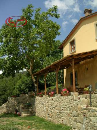Foto Villa a schiera in vendita a Loro Ciuffenna