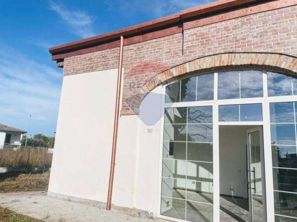 Foto Villa a schiera in vendita a Nogarole Rocca