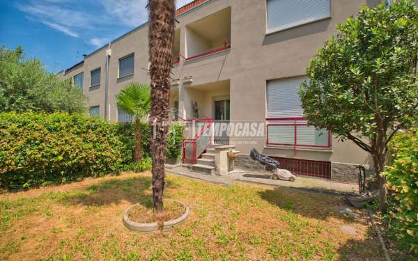 Foto Villa a schiera in vendita a Novara