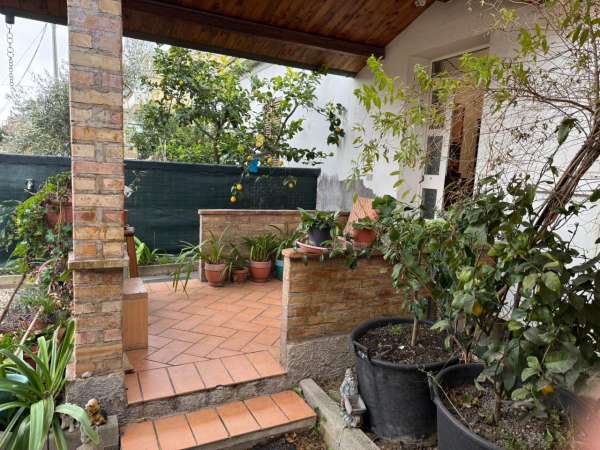 Foto Villa a schiera in vendita a Pescara