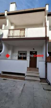 Foto Villa a schiera in vendita a Pomezia