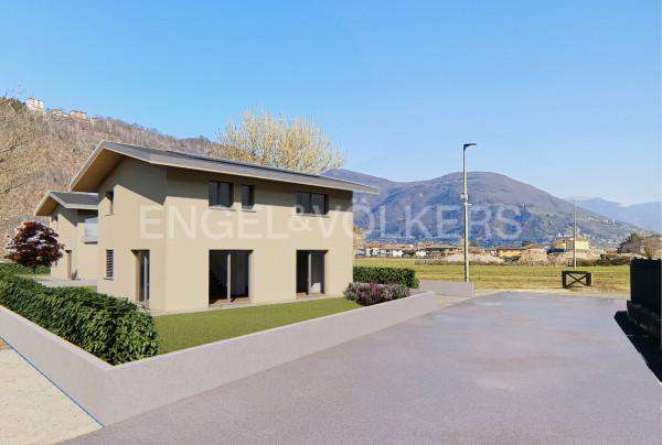 Foto Villa a schiera in vendita a Porto Ceresio