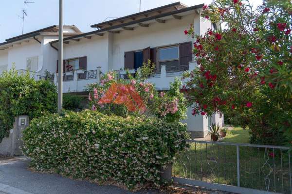 Foto Villa a schiera in vendita a Ravenna