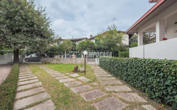 Foto Villa a schiera in vendita a Ravenna