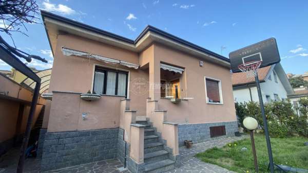 Foto Villa a schiera in vendita a Vedano Al Lambro