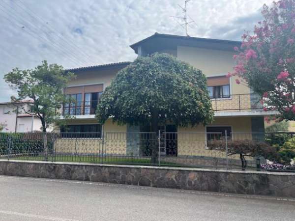 Foto Villa bifamiliare - Seriate . Rif.: Cod. rif 3180562VRG