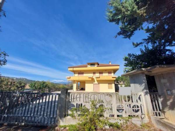 Foto Villa bifamiliare - Tortoreto . Rif.: cod. rifT408VRG