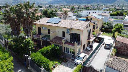 Foto Villa Bifamiliare in Vendita, 6 Locali, 126 mq, Carini